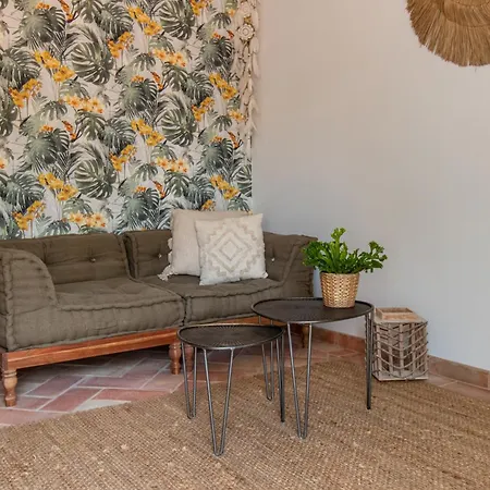 Appartement Farm Olive, Casa Bougainvillea *