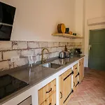 Farm Olive, Casa Bougainvillea